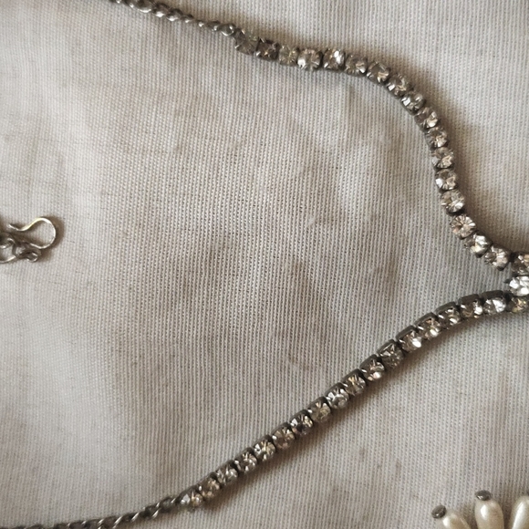 Teardrop pearl and diamond necklace set - Picture 5 of 6